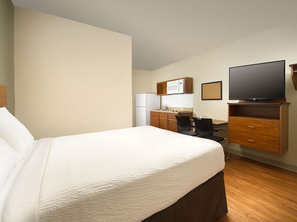Woodspring Suites Ankeny Des Moines Номер фото